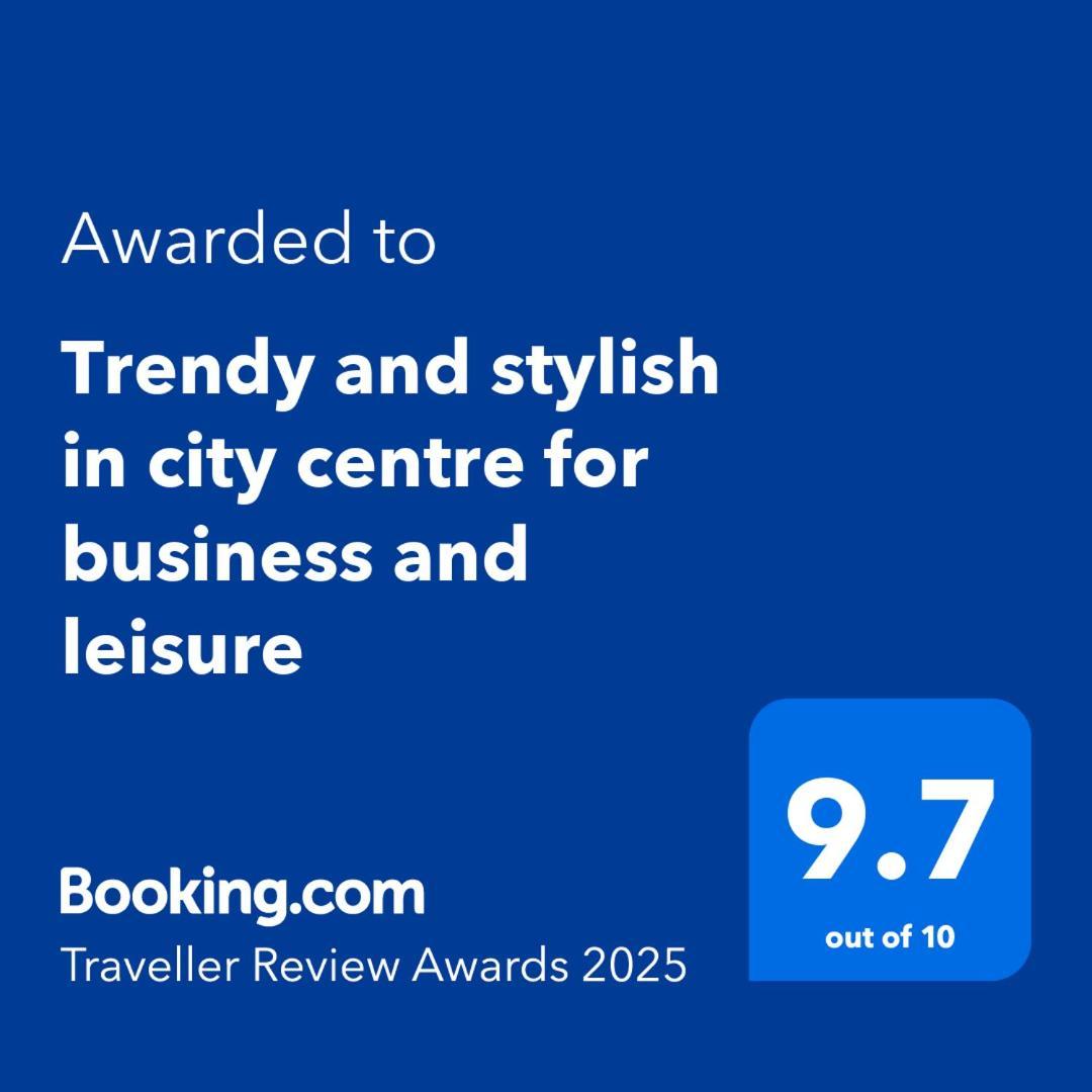Trendy And Stylish In City Centre For Business And Leisure 소피아 외부 사진